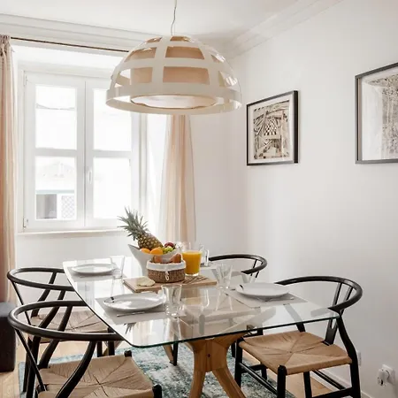 Exclusive | Bairro Alto Feel * Lissabon
