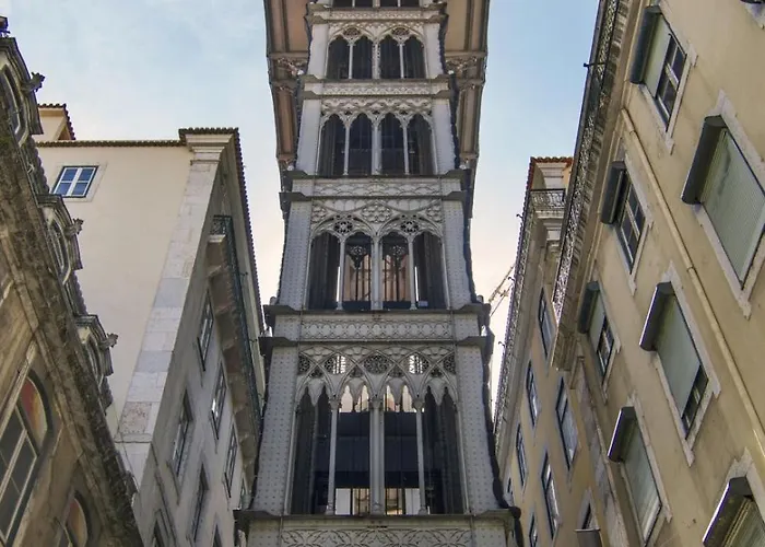 Exclusive | Bairro Alto Feel *