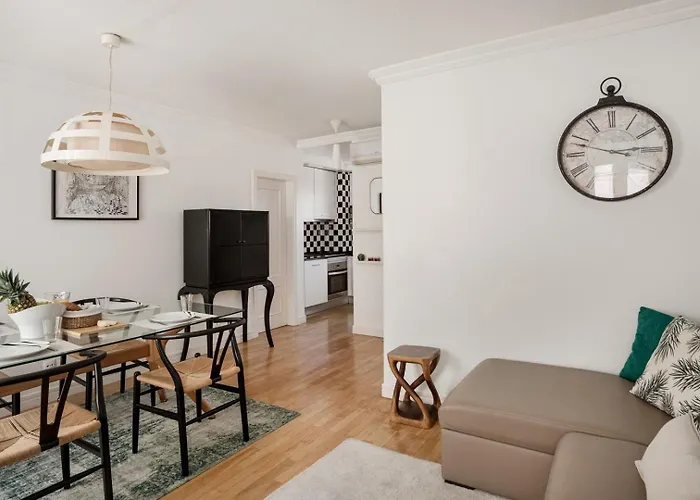 Exclusive | Bairro Alto Feel *